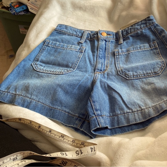 New Universal Thread Highest rise A-Line MIDI shorts size 0/4.76”5” - Picture 1 of 16